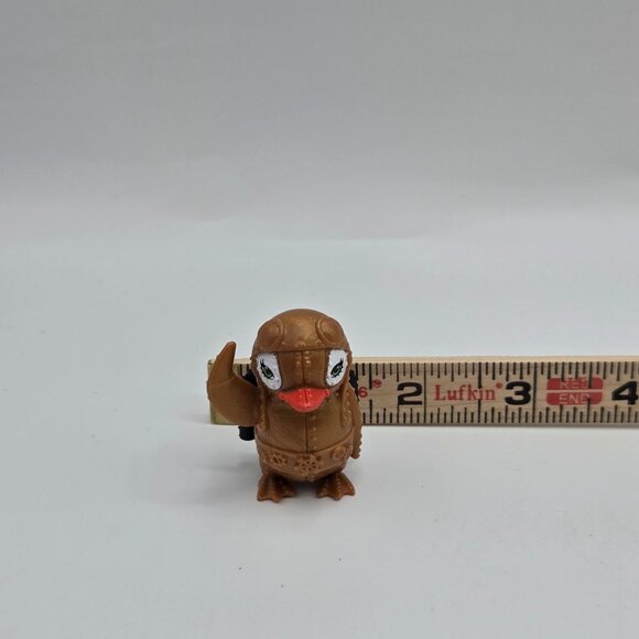 Monster High Doll Robecca Steam Pet Penguin Captain Penny Original 1st Wave Figu - Picture 3 of 4